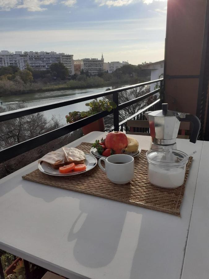 Apartamento Con Vistas Al Rio Guadalquivir En Triana, Sevilla Dış mekan fotoğraf
